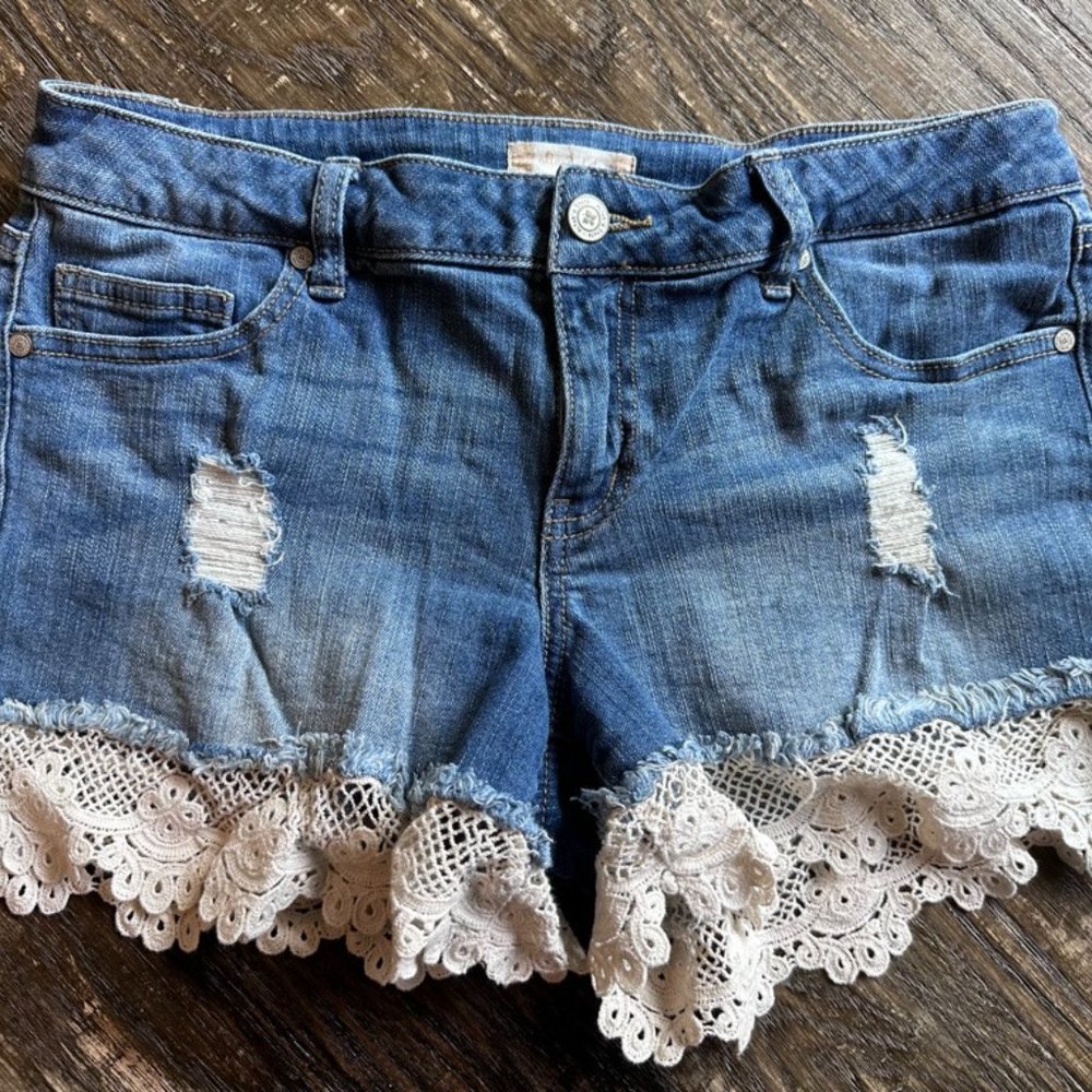 Altar’d State Jean Shorts size 29 Crochet Hem